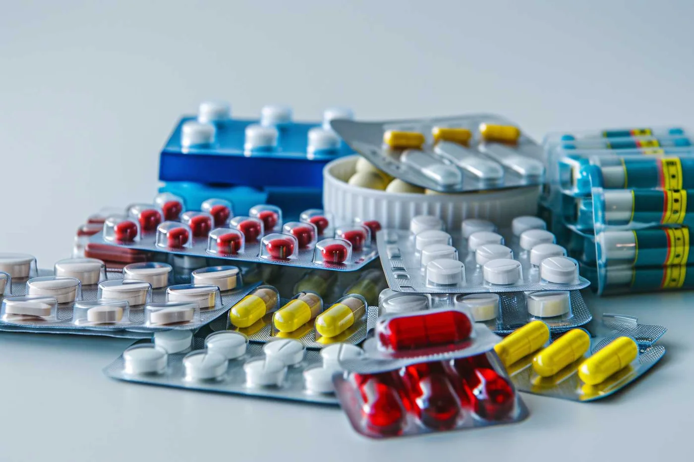 Pharmaceutical tablets, capsules and packaged medicines